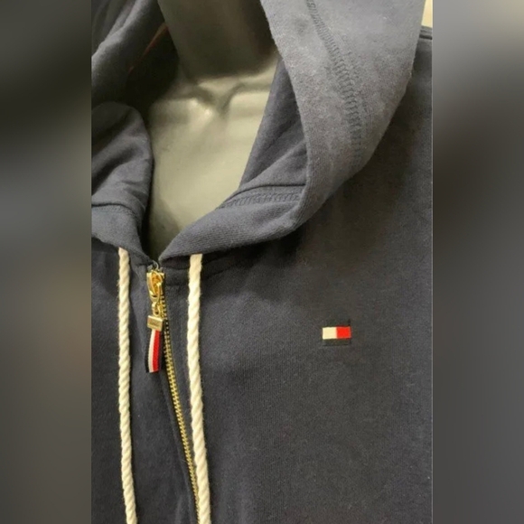 Tommy Hilfiger Zip Up Navy Hoodie Classic  Sweatshirt Size XL NWOT MSRP $69.50 - Picture 3 of 5